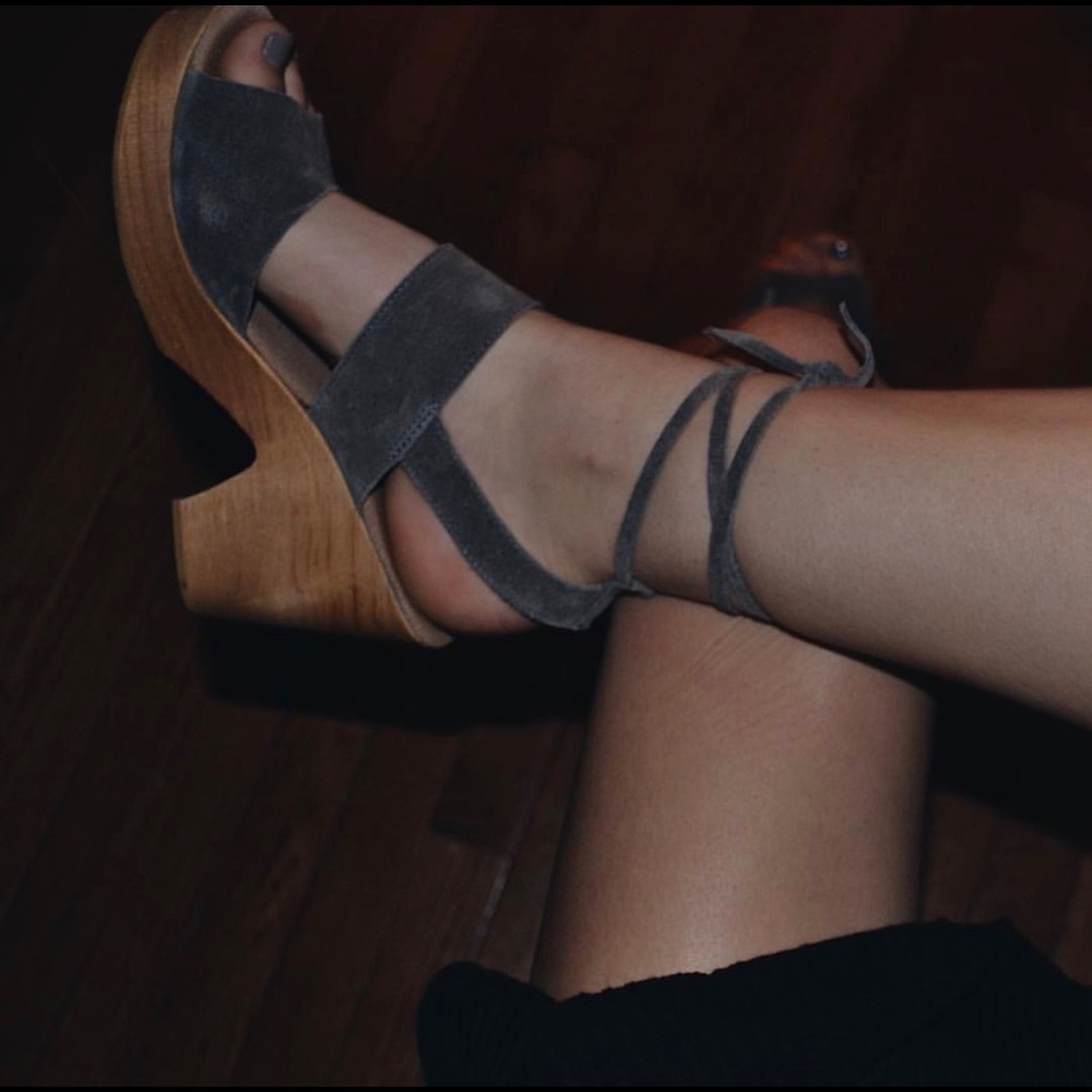 Free people wrap heel